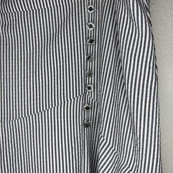 Calvin Klein Striped Gray White Asymmetrical Women’s Skirt Size 14 - Picture 2 of 5